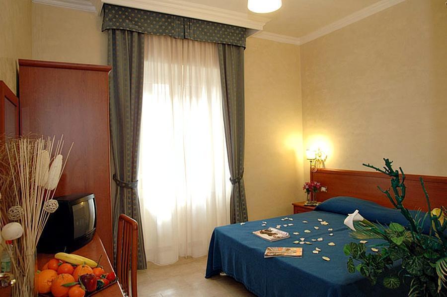Allegria Fitzroy Cesar Roma Exterior foto